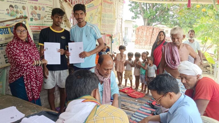 जब SIR रिपोर्ट में मिले एक ही छत के नीचे 43 सदस्य