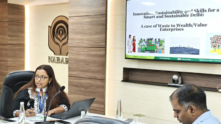 कूड़े के पहाड़ से कमाई की राह: कैसे ‘वेस्ट टू वेल्थ’ मॉडल बदल सकता है दिल्ली का भविष्य