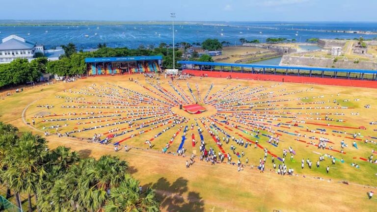अंतरराष्ट्रीय योग दिवस 2026: दुनिया के 2,500 से अधिक स्थलों पर गूंजी भारत की योग परंपरा
