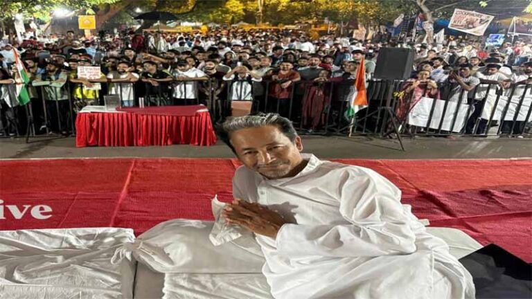 क्या अपने मूल मुद्दों से भटक रहा है सोनम वांगचुक का आंदोलन?