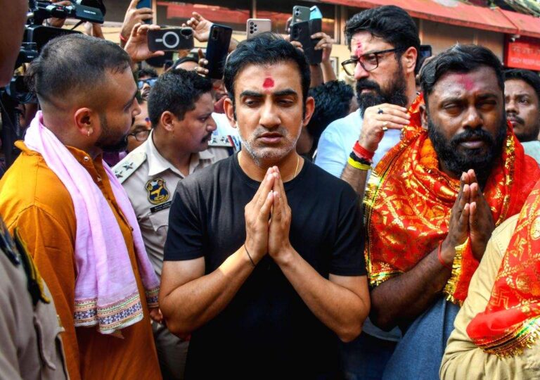 वेस्टइंडीज के खिलाफ मुकाबले से पहले कामाख्या मंदिर पहुंचे गौतम गंभीर
