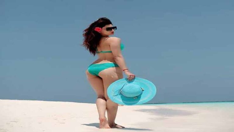 क्या भंसाली की दुनिया के लिए परफेक्ट हैं उर्वशी रौतेला?
