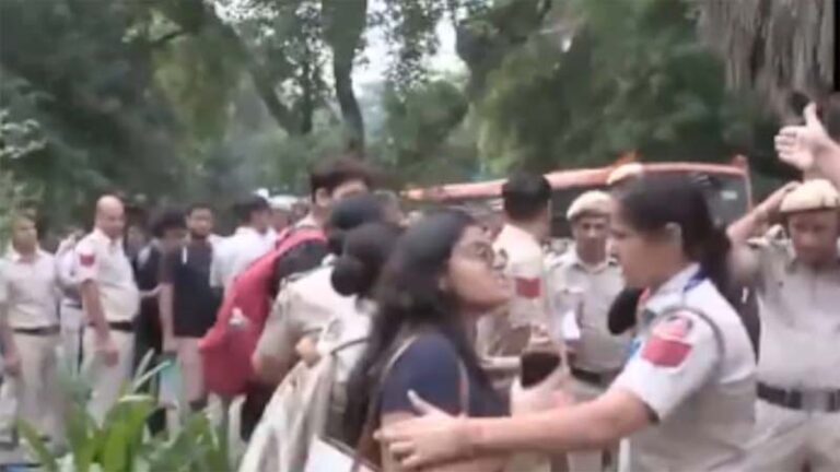 जंतर-मंतर पर CJP के प्रदर्शन से पहले दिल्ली में कड़ी सुरक्षा, 37 जगहों पर नाकाबंदी; 45 हजार सुरक्षाकर्मियों की तैनाती का दावा